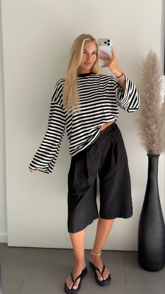 Oversize langarm Shirt mit Streifen in schwarz/weiß